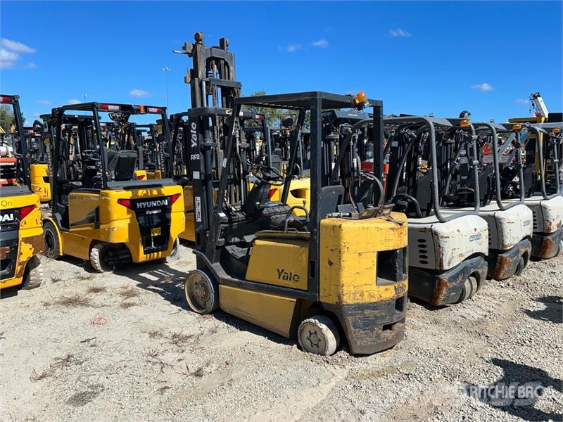 Yale LP 4650 lb Cushion Tire Forklift Iné