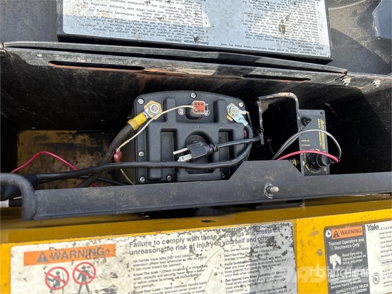 Yale MPB040-EN24T2736 Montacargas manual para paletas