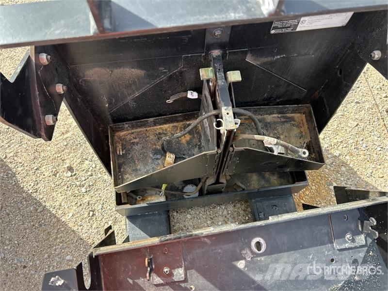 Yale MPB045VGN24T2634 4150 lb Electric Pallet Jack Ručni paletar