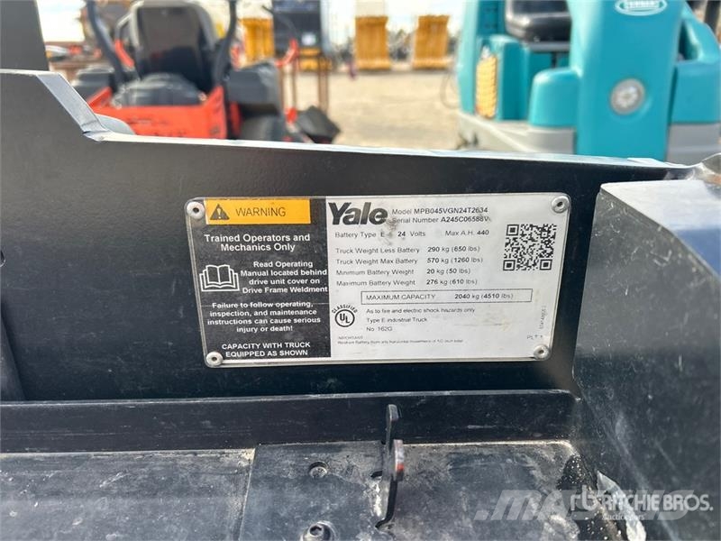 Yale MPB045VGN24T2634 4510 lb Electric Electric Pallet Ručni paletar