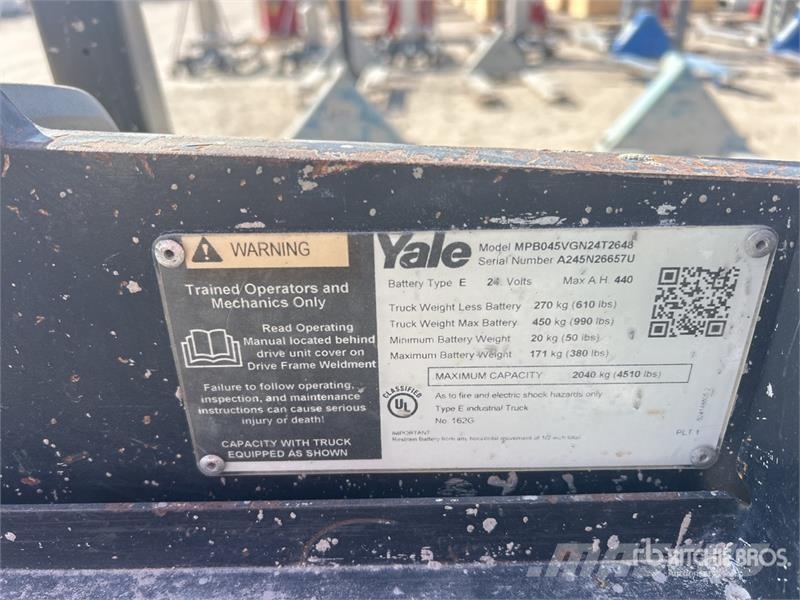Yale MPB045VGN24T264 4510 lb Electric Pallet Jack Transpallet elettrici a timone