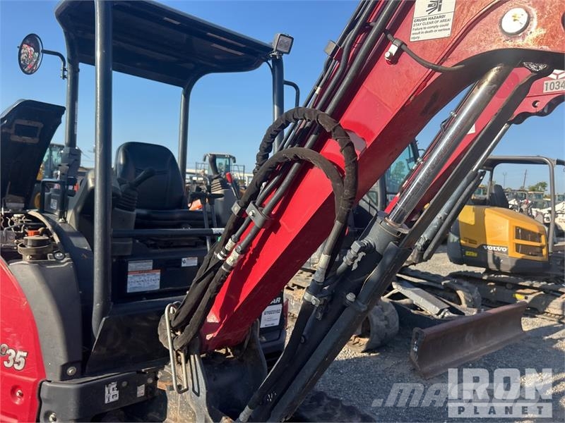 Yanmar ViO35-6A Miniescavatori