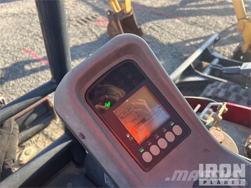 Yanmar ViO35-6A Miniescavatori