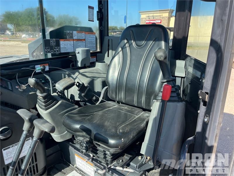 Yanmar ViO80-1A Tracked Excavator Bageri gusjeničari