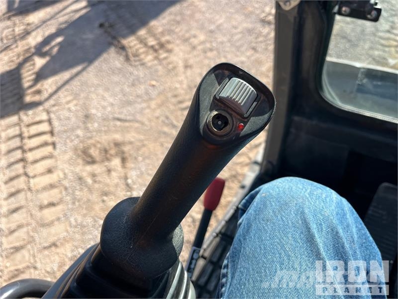 Yanmar ViO80-1A Tracked Excavator Bageri gusjeničari