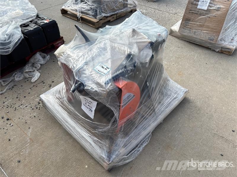 Yardforce 24 in Snow Blower (Unused) Lançadores de neve