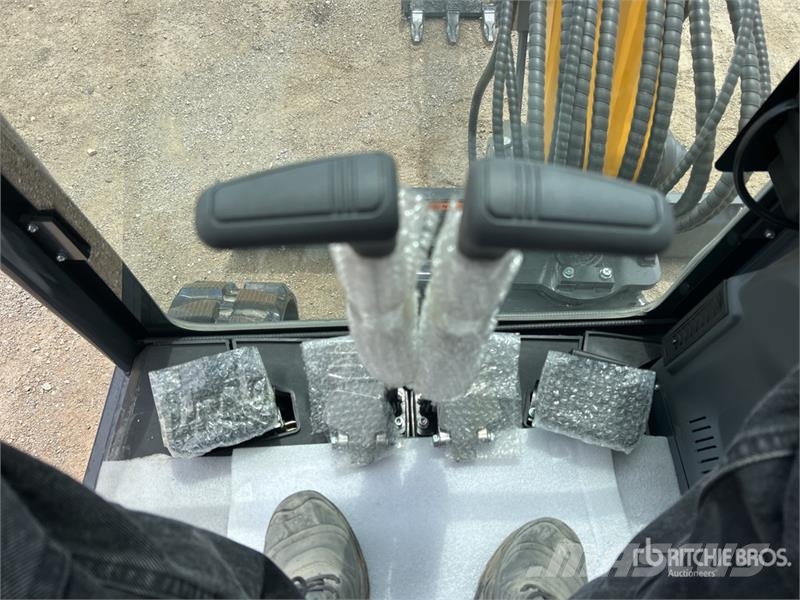 ZT 35G Mini Excavator (Unused) Mini kotrók < 7t