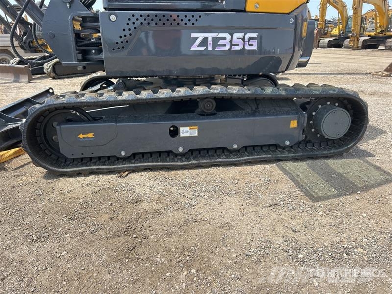 ZT 35G Mini Excavator (Unused) Mini kotrók < 7t