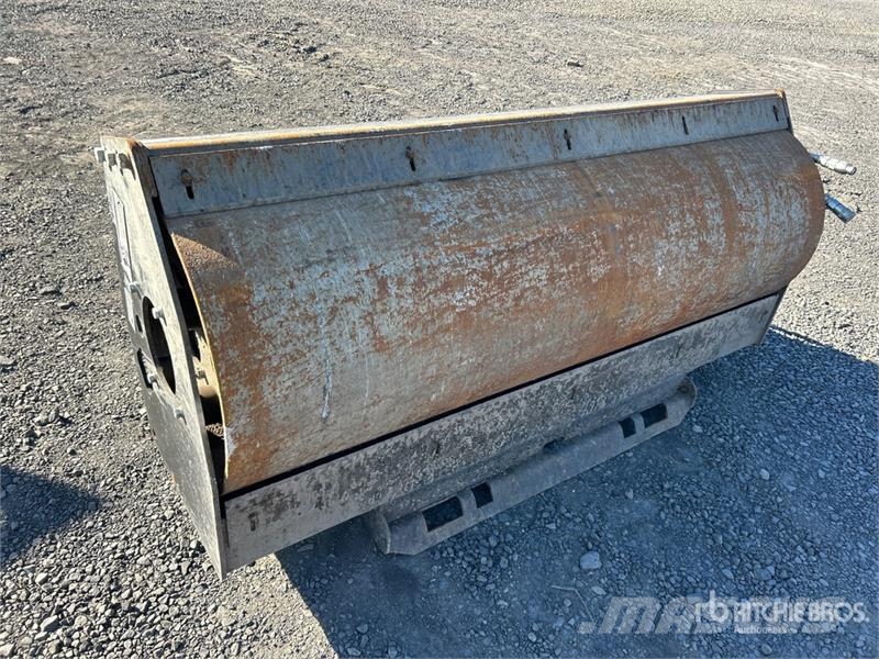 003-06-72-001 72 in Skid Steer Vibratory Roller Rollers