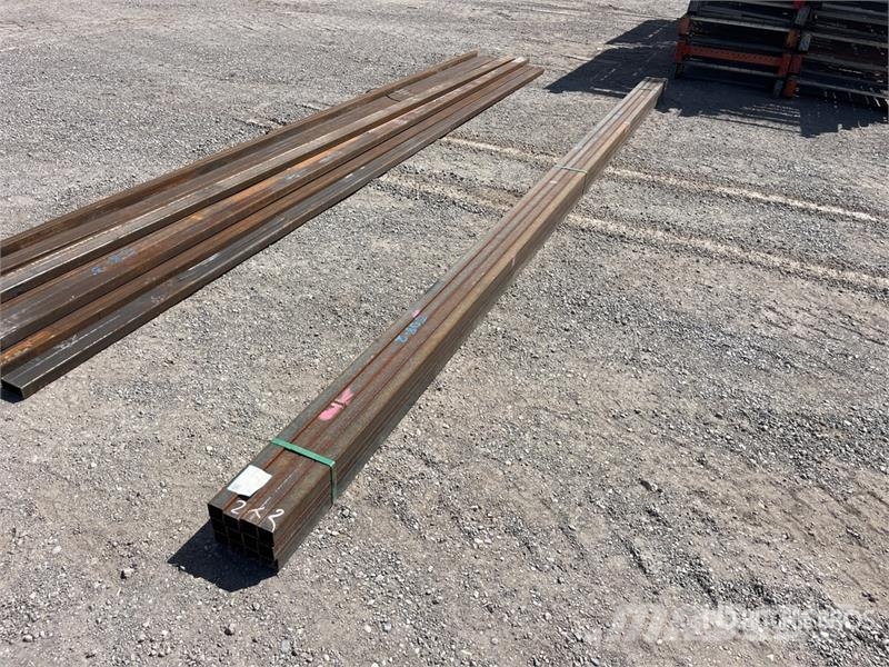1 Bundle of 2, 20ft x 2sq inch, Steel Tubing Sonstige Baumaschinen