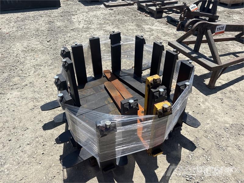 1 set of 42" forks 8 sets of 48" forks Fork Attach Vilice