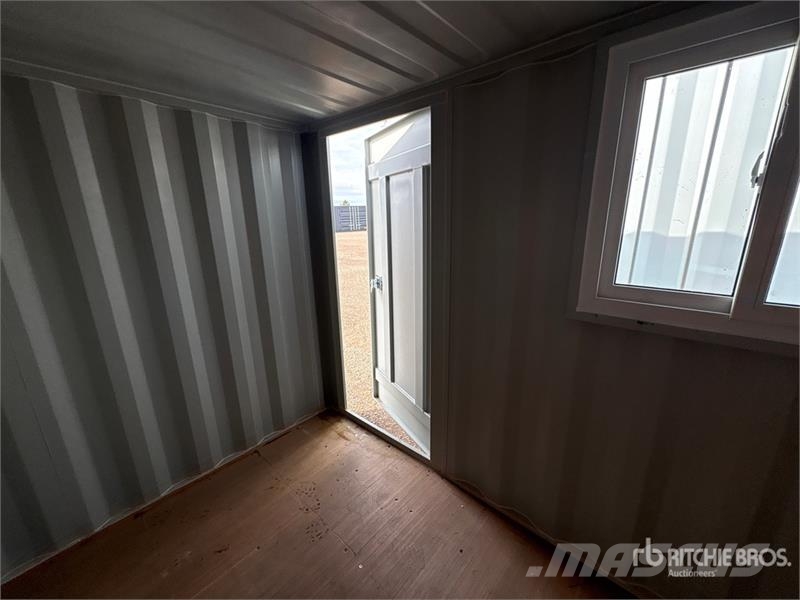 10 ft Multi-Door Open-Sided 11 ft Storage Containe Contenedores de almacenamiento