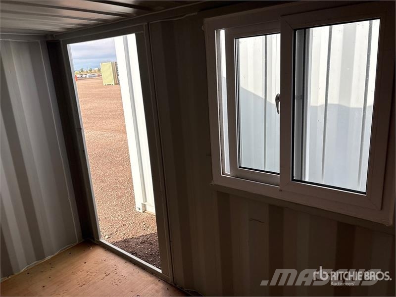 10 ft Multi-Door Open-Sided Storage Container Contenedores de almacenamiento