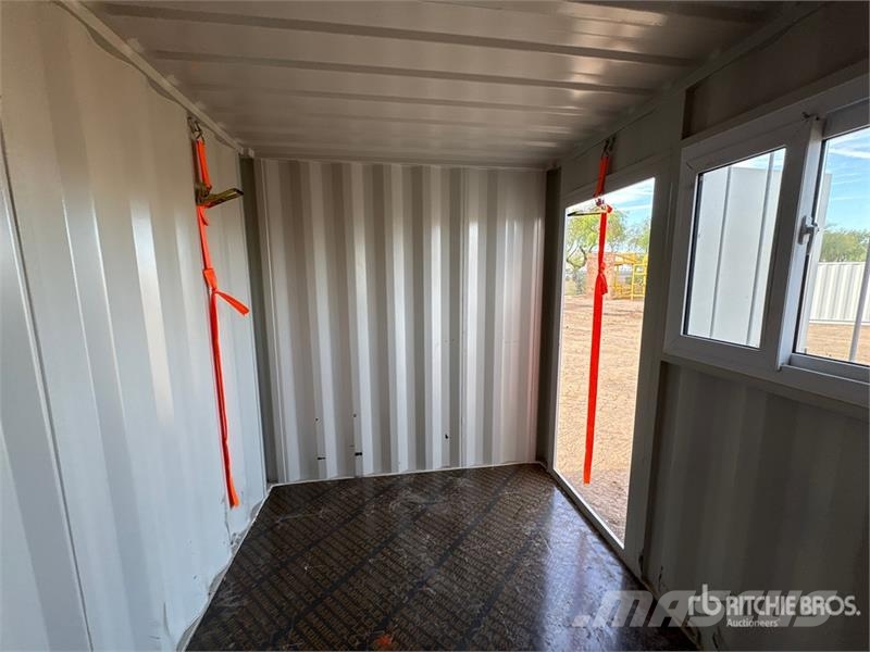 10 ft Storage Container (Unused) Varastokontit