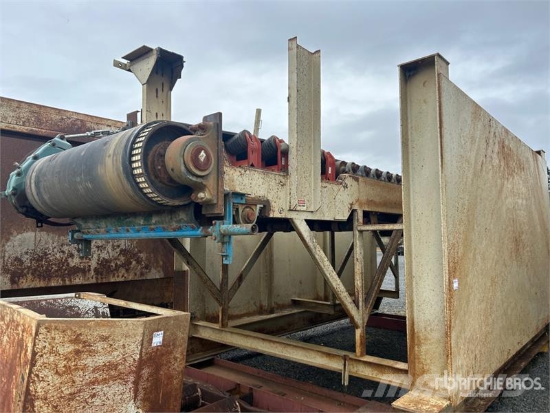  10 ft x 16 ft Aggregate Feeder 其他
