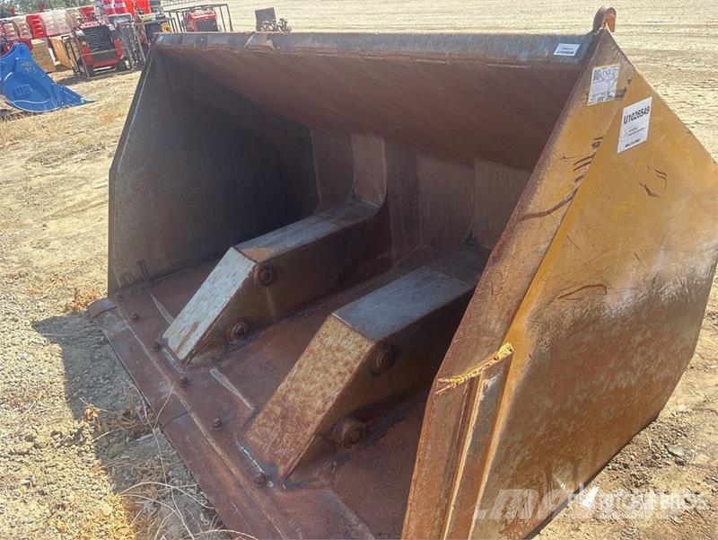 106 in General Purpose Wheel Loader Bucket Skuffer