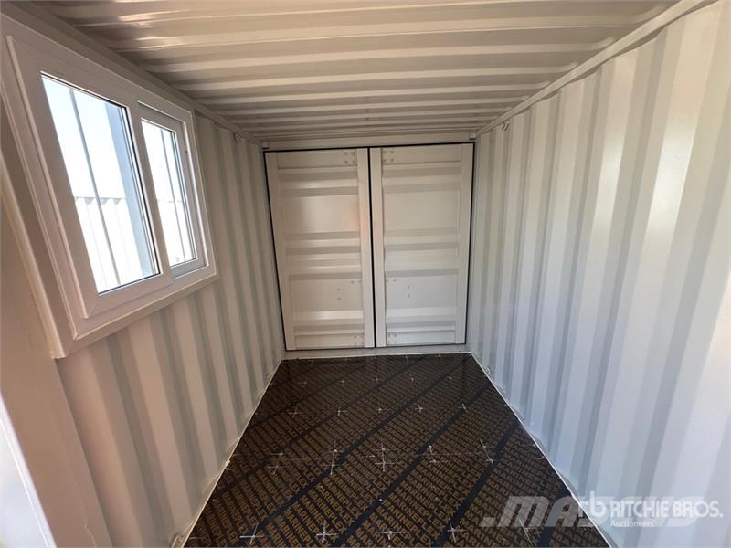 11' x 6'8" Storage Container Lagerbehälter