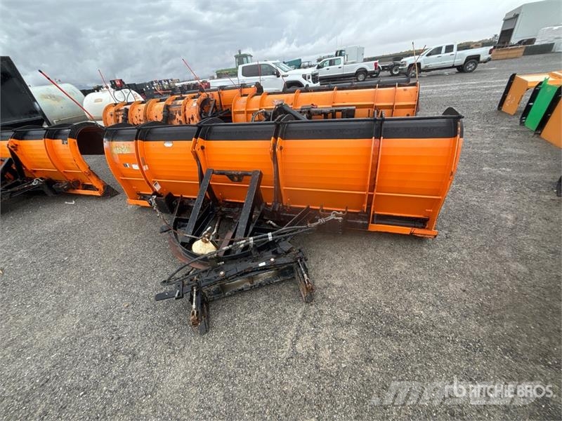  12 ft 2 Way Snow Plow - Fits Truck スノーブレードとプラウ