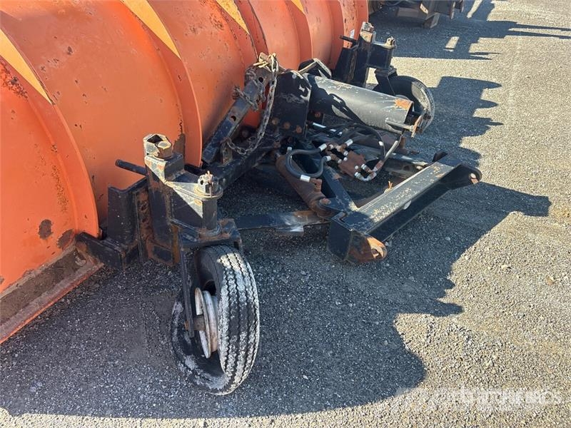  12 ft Hydraulic Reversing Snow Plow 刮雪板和犁