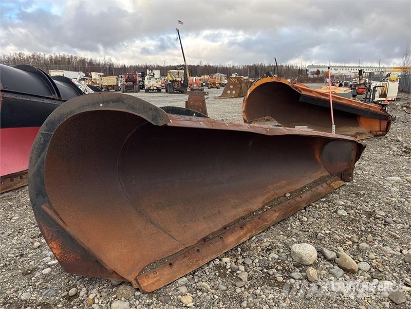 12 ft Reversing Snow Plow Snežne daske i plugovi