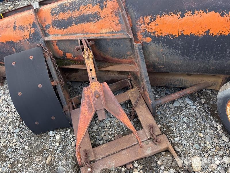 12 ft Reversing Snow Plow Snežne daske i plugovi