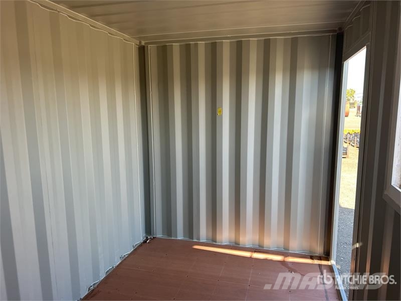  12 ft Storage Container (Unused) Contenedores de almacenamiento