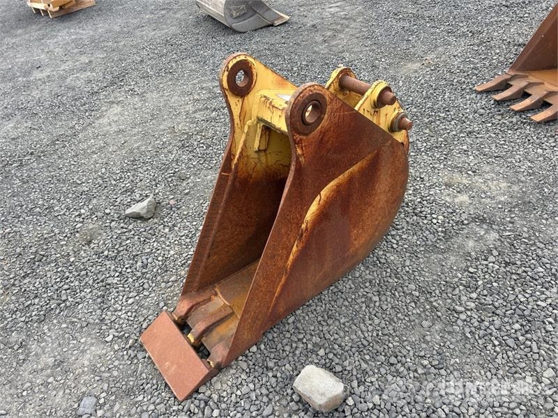  12 in Cleanup Backhoe Rear Bucket Skovle