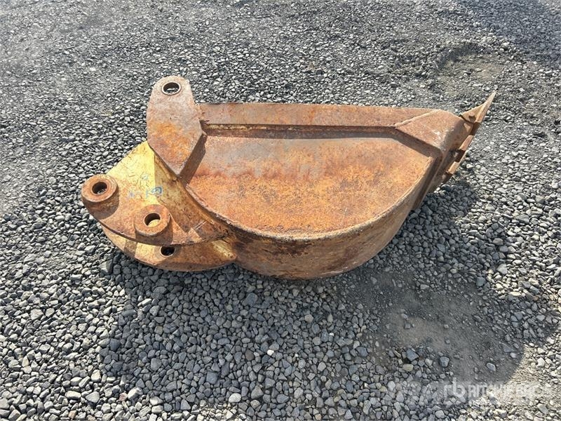  12 in Digging Backhoe Rear Bucket - Fits Case 580L Žlice