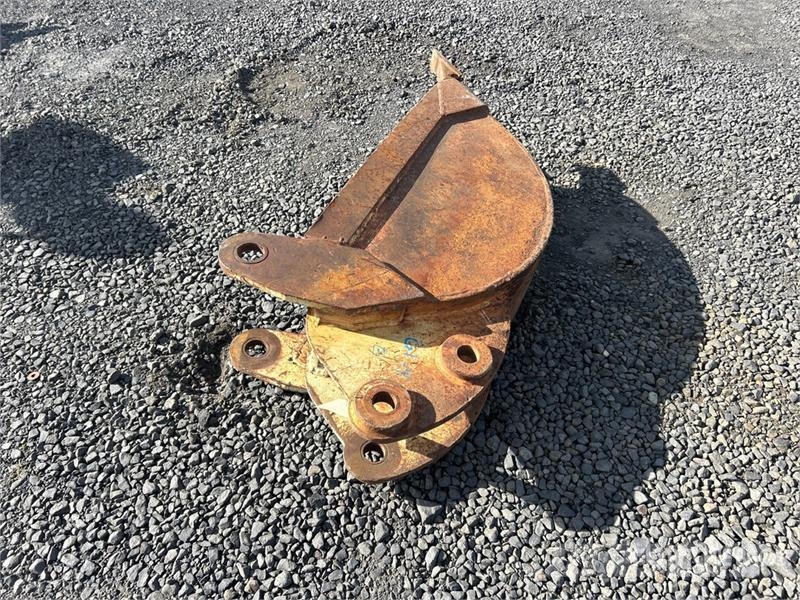  12 in Digging Backhoe Rear Bucket - Fits Case 580L Žlice