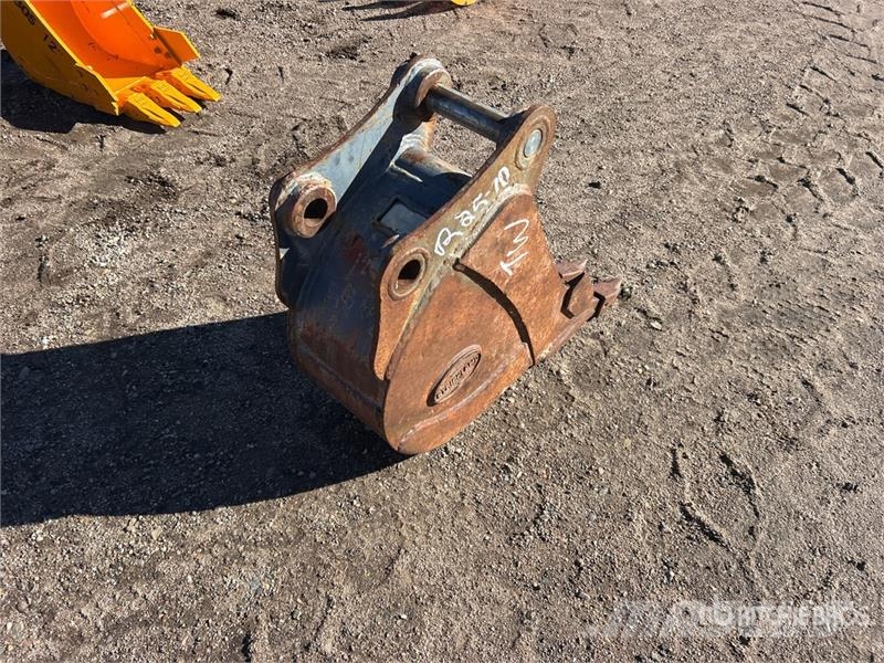 12 in Digging Excavator Bucket - Fits Case CX60 Skovle