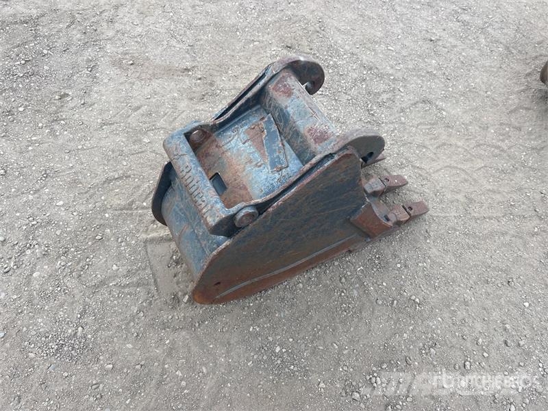  12 in Excavator Bucket バケット