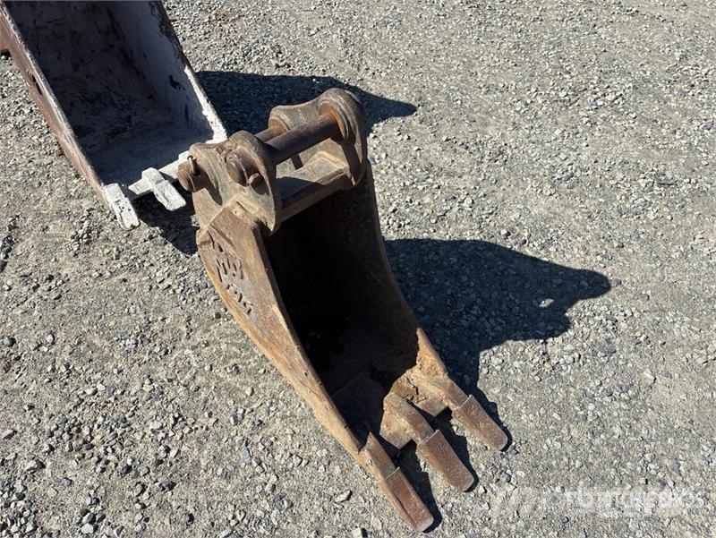 12 in Excavator Bucket Baldes