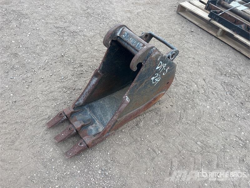 12 in Excavator Bucket バケット