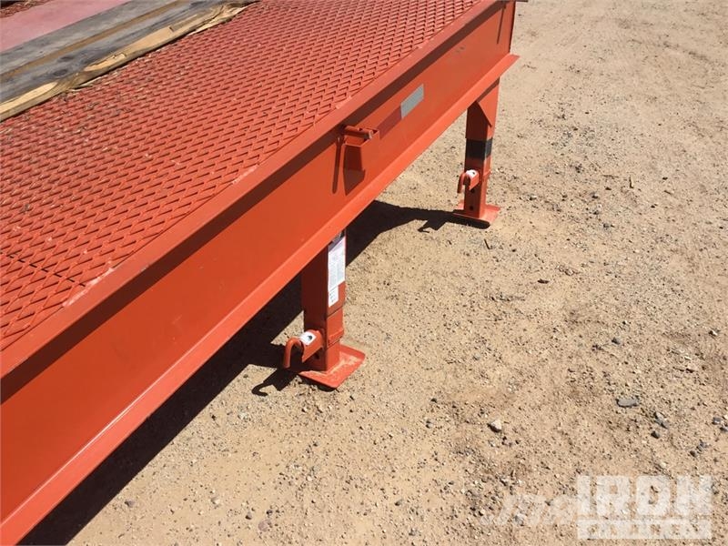 12000 lb 25 ft x 10 ft lb. Capacity Loading Ramp Ostale poljoprivredne mašine