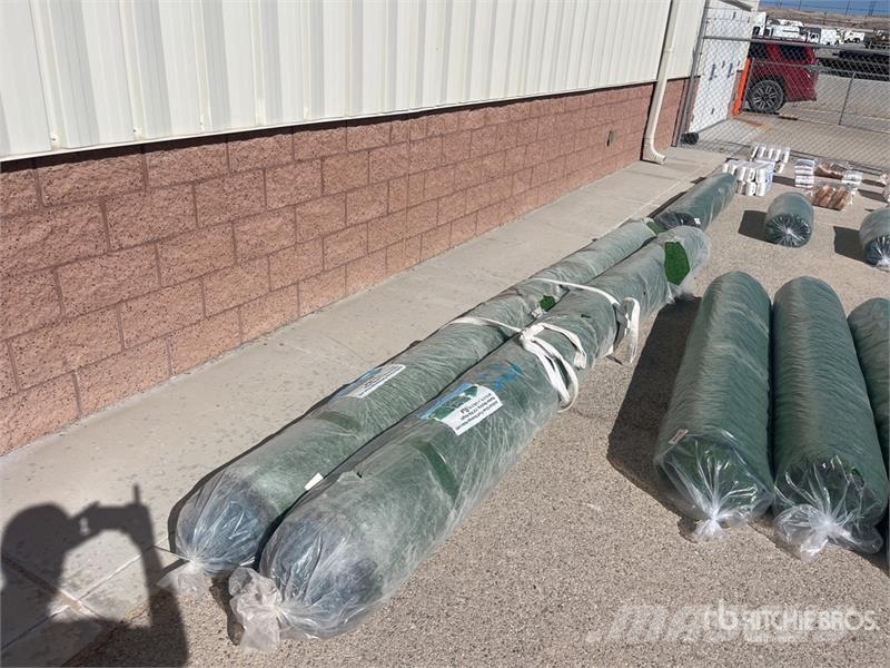 13.2 ft x 49.2 ft Artificial Grass Turf (Unused) Pacēlāji, vinčas un materiālu lifti