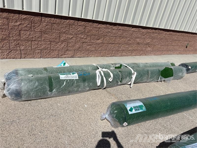 13.2 ft x 49.2 ft Artificial Grass Turf (Unused) Pacēlāji, vinčas un materiālu lifti