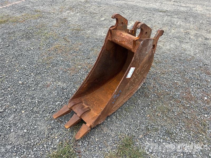  13 in Digging Excavator Bucket - Fits Hitachi 60US Skovle
