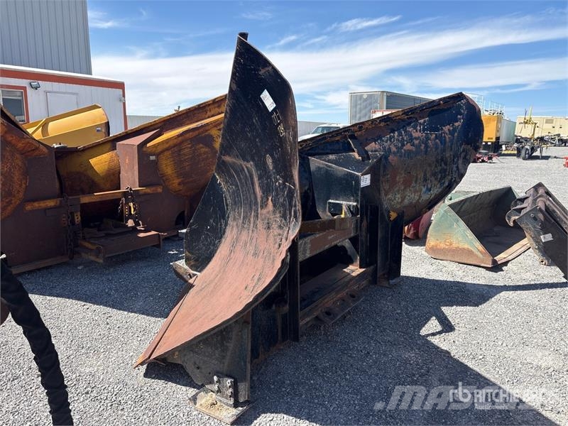 137 in Motor Grader V Plow Drugi deli