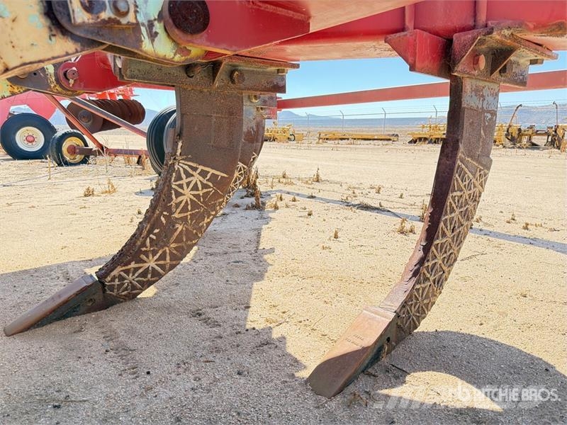 14 ft 7 Shank Ripper Other tillage machines and accessories