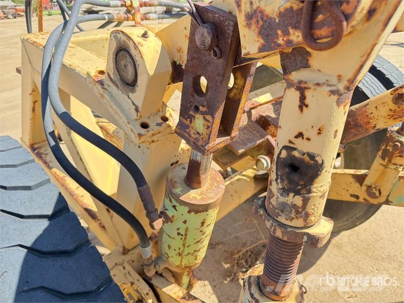 14 ft 7 Shank Ripper Other tillage machines and accessories