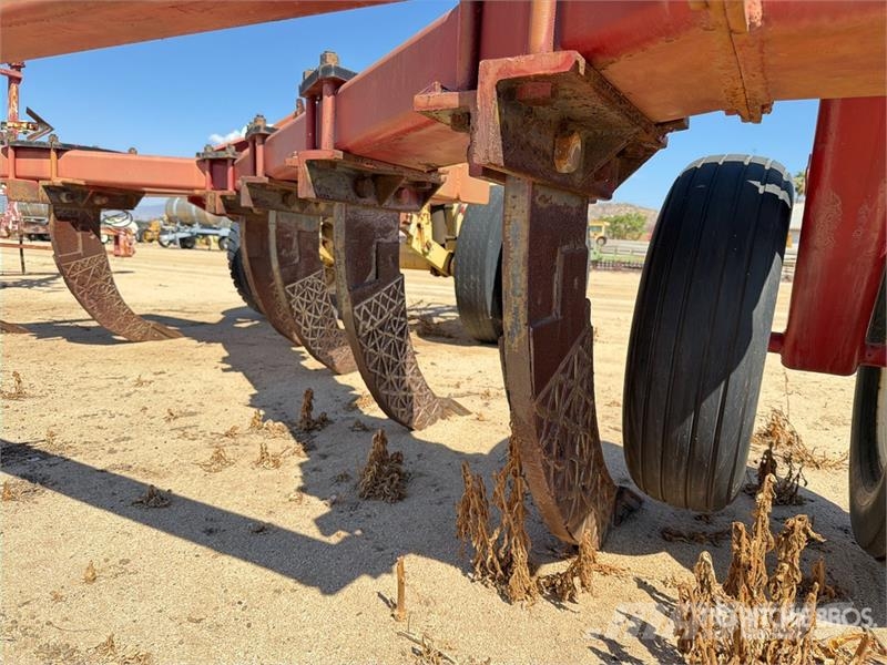 14 ft 7 Shank Ripper Other tillage machines and accessories