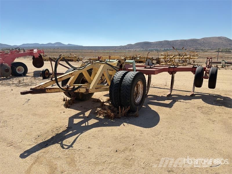 14 ft 7 Shank Ripper Other tillage machines and accessories