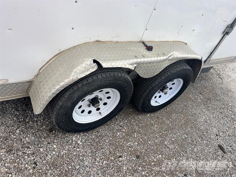 14 ft T/A Enclosed Trailer Prikolice zabojniki