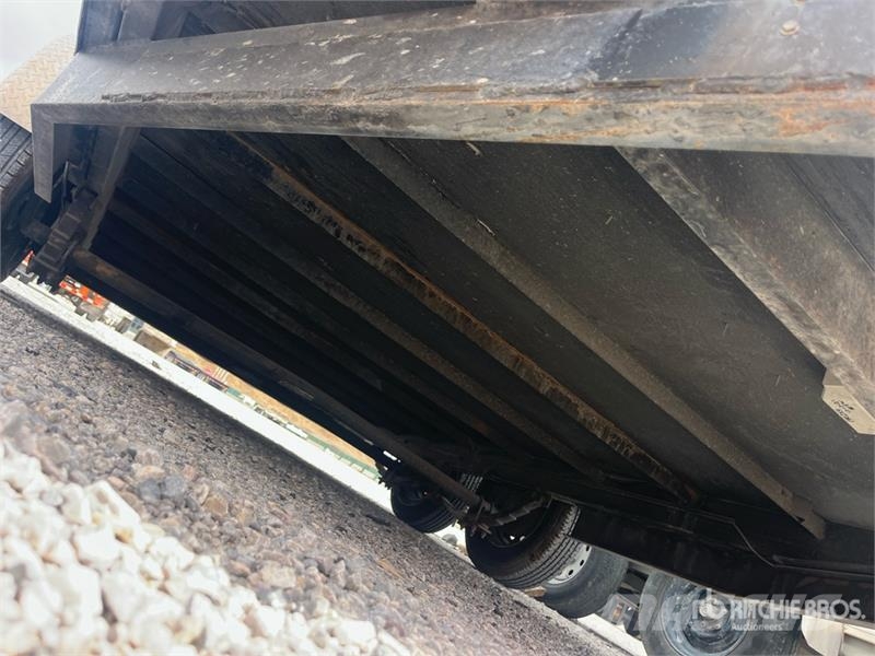 14 ft T/A Enclosed Trailer Prikolice zabojniki