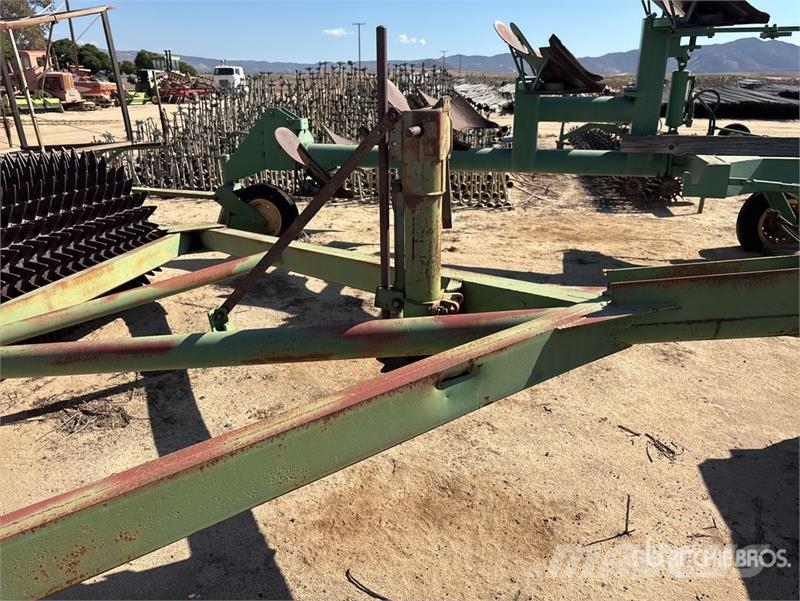 15 ft Packer Other tillage machines and accessories