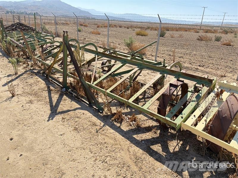 16 ft Pull Behind Landscaping Rake Muud põllumajandusmasinad