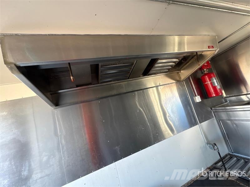 16 ft T/A Food Concession Trailer Otros remolques