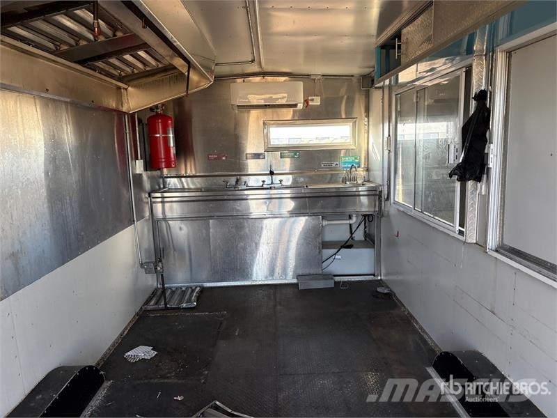  16 ft T/A Food Concession Trailer Otros remolques