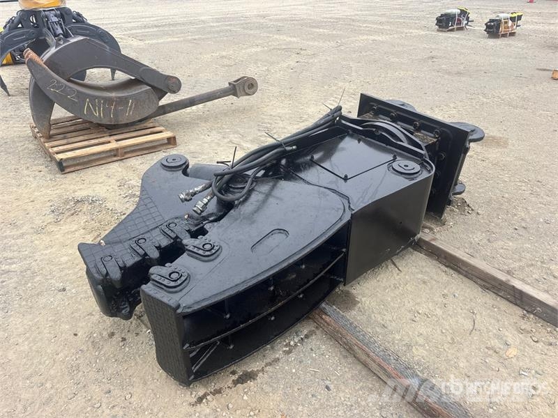  16 in Demolition Pulverizer Trituradoras