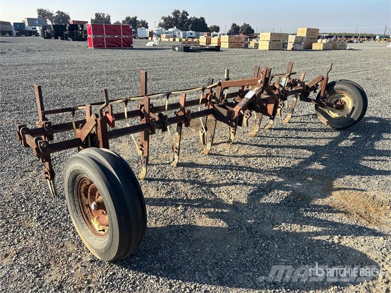 176 in 3-Point Fertilizer Bar 其他農業機械